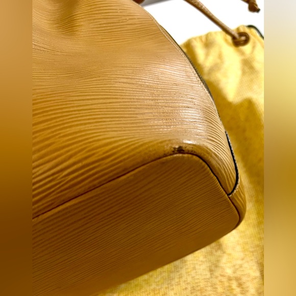 Fendi Epi‎ Bag - Picture 13 of 14